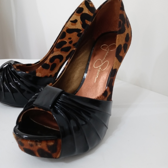 Jessica Simpson cheetah leopard heels - Picture 4 of 15